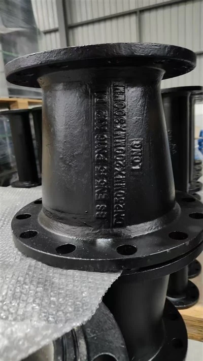 Redutor concêntrico com flange dupla DN250×DN200